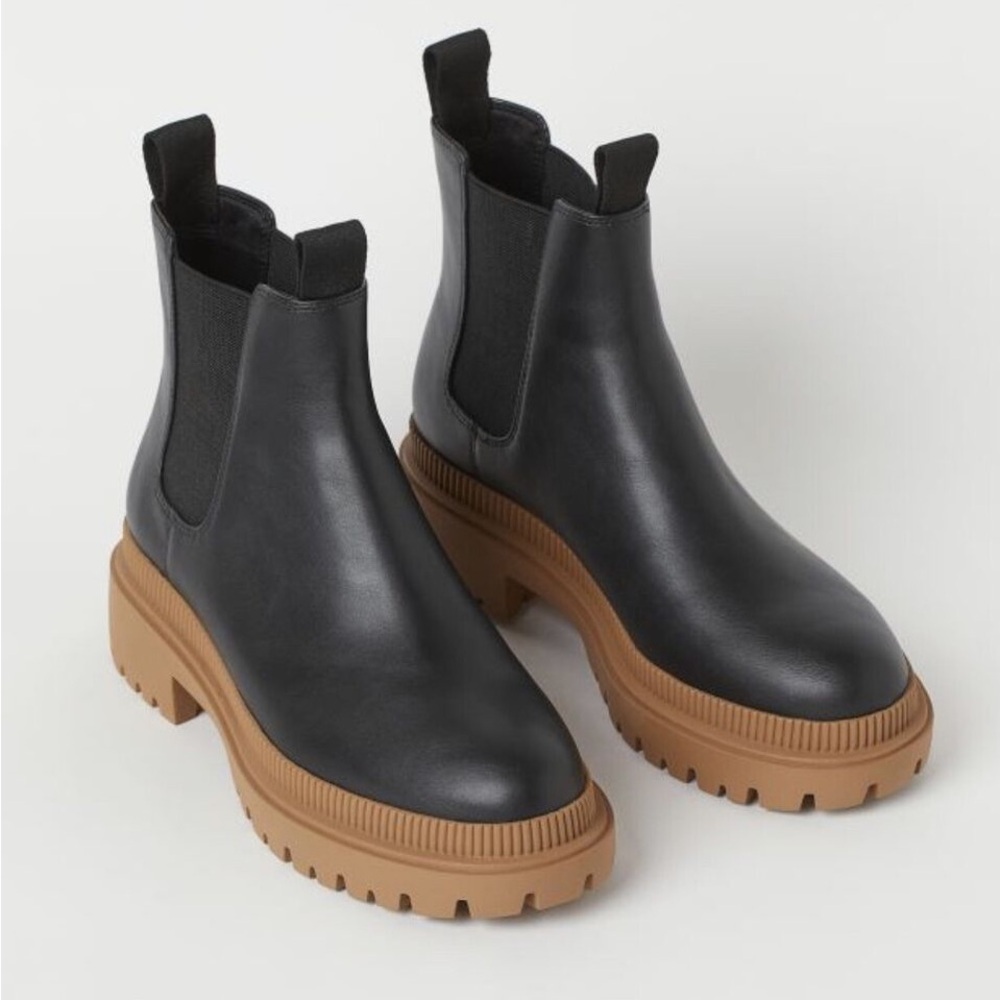H&M Black Vegan Leather Chunky Chelsea Tan Platform Ankle Boots EU 40 US 9